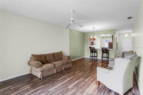 Condominio en venta en Orlando, Florida, 2 dormitorios, 123.19 m2 № 1597122 - foto 5