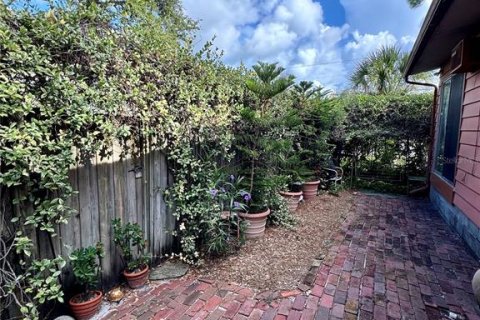 House in Largo, Florida 3 bedrooms, 139.35 sq.m. № 1873396 - photo 21