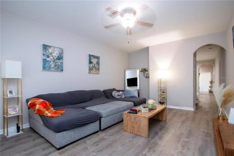 House in Bradenton, Florida 2 bedrooms, 132.76 sq.m. № 1903997 - photo 8