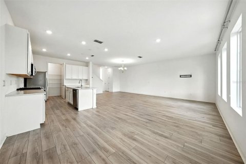 Adosado en alquiler en Davenport, Florida, 4 dormitorios, 189.43 m2 № 1869025 - foto 11