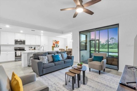 Condo in Bradenton, Florida, 2 bedrooms № 2113118 - photo 15