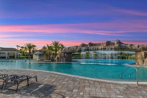 Condo in Bradenton, Florida, 2 bedrooms № 2113118 - photo 4