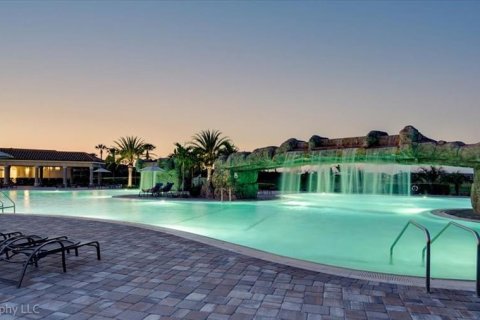Condo in Bradenton, Florida, 2 bedrooms № 2113118 - photo 25