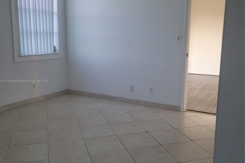 Condo in Davie, Florida, 2 bedrooms № 1761017 - photo 7