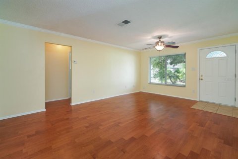 House in Orlando, Florida 2 bedrooms, 99.41 sq.m. № 1902870 - photo 4