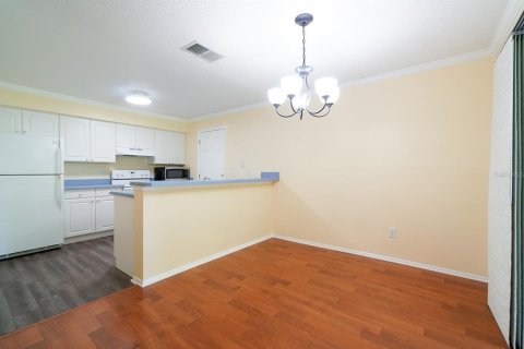 House in Orlando, Florida 2 bedrooms, 99.41 sq.m. № 1902870 - photo 7