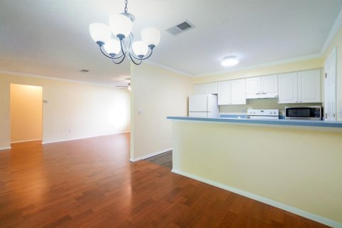 House in Orlando, Florida 2 bedrooms, 99.41 sq.m. № 1902870 - photo 5