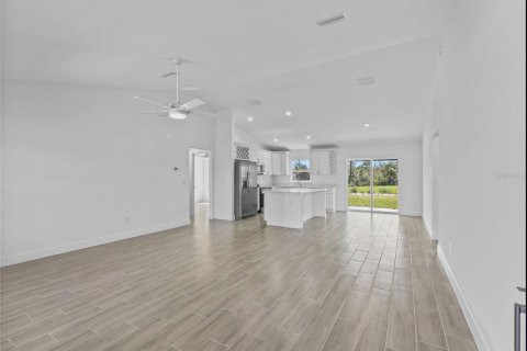 House in Ocala, Florida 3 bedrooms, 123.93 sq.m. № 1894349 - photo 7