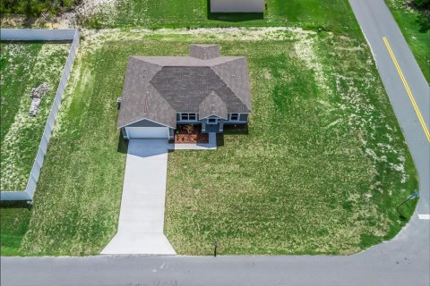 House in Ocala, Florida 3 bedrooms, 123.93 sq.m. № 1894349 - photo 2
