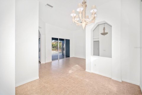 Villa ou maison à louer à North Port, Floride: 3 chambres, 168.9 m2 № 2386545 - photo 6