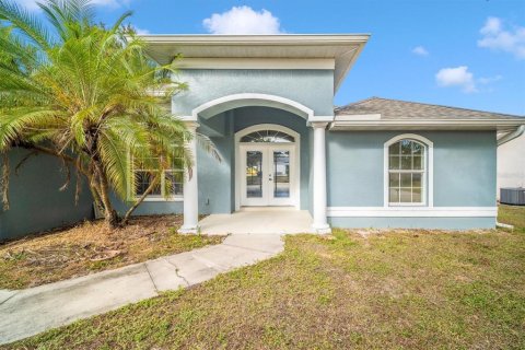 Villa ou maison à louer à North Port, Floride: 3 chambres, 168.9 m2 № 2386545 - photo 3