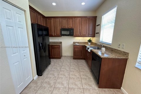 Снять в аренду виллу или дом в Бойнтон-Бич, Флорида 4 спальни, 206.24м2, № 1947923 - фото 20