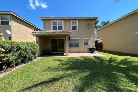 Снять в аренду виллу или дом в Бойнтон-Бич, Флорида 4 спальни, 206.24м2, № 1947923 - фото 26