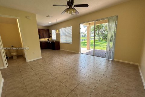 Снять в аренду виллу или дом в Бойнтон-Бич, Флорида 4 спальни, 206.24м2, № 1947923 - фото 19