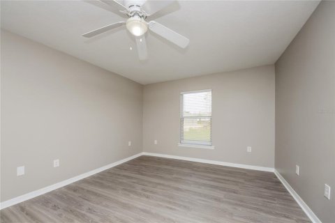 Casa en alquiler en Kissimmee, Florida, 3 dormitorios, 186.36 m2 № 2096039 - foto 8
