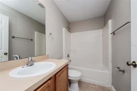 Casa en alquiler en Kissimmee, Florida, 3 dormitorios, 186.36 m2 № 2096039 - foto 13