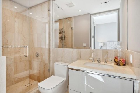 Condo in Sunny Isles Beach, Florida, 3 bedrooms  № 1808993 - photo 16