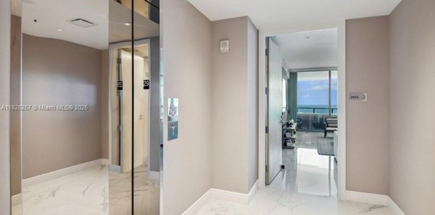 Condo in Sunny Isles Beach, Florida, 3 bedrooms № 1808993