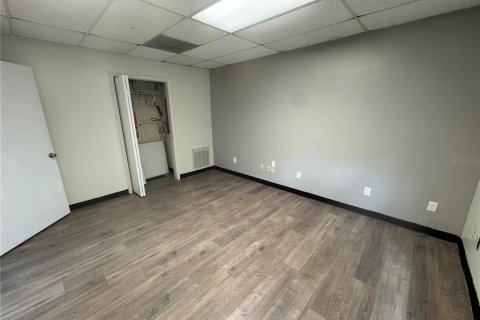 Immobilier commercial à louer à Jacksonville, Floride № 1677320 - photo 6