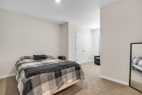 Townhouse in Land O' Lakes, Florida 3 bedrooms, 155.43 sq.m. № 2106124 - photo 18