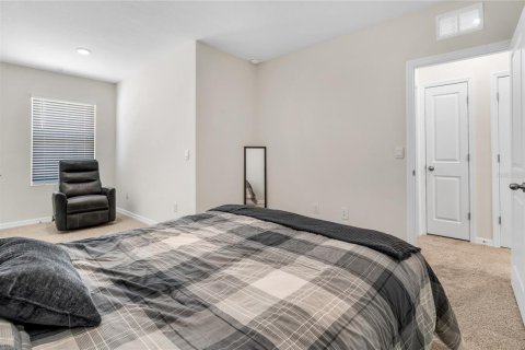 Townhouse in Land O' Lakes, Florida 3 bedrooms, 155.43 sq.m. № 2106124 - photo 19
