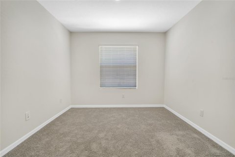 Townhouse in Land O' Lakes, Florida 3 bedrooms, 155.43 sq.m. № 2106124 - photo 20