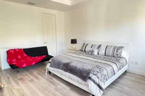 Touwnhouse à vendre à Doral, Floride: 4 chambres, 226.5 m2 № 1959702 - photo 2