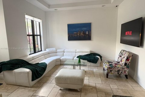 Touwnhouse à vendre à Doral, Floride: 4 chambres, 226.5 m2 № 1959702 - photo 23