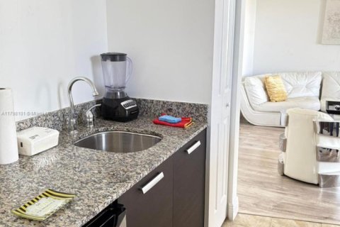 Touwnhouse à vendre à Doral, Floride: 4 chambres, 226.5 m2 № 1959702 - photo 19