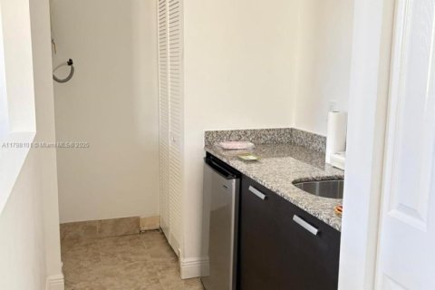 Touwnhouse à vendre à Doral, Floride: 4 chambres, 226.5 m2 № 1959702 - photo 3