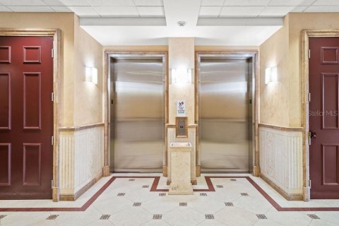 Immobilier commercial à louer à Orlando, Floride: 78.97 m2 № 1843942 - photo 9