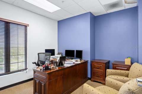 Immobilier commercial à louer à Orlando, Floride: 78.97 m2 № 1843942 - photo 5