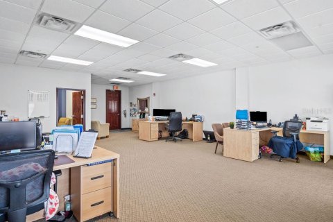 Immobilier commercial à louer à Orlando, Floride: 78.97 m2 № 1843942 - photo 6