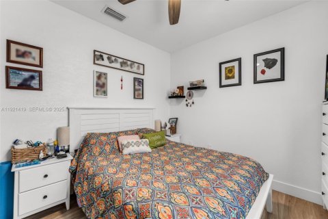 Townhouse in Doral, Florida 4 bedrooms, 164.99 sq.m. № 2039474 - photo 15