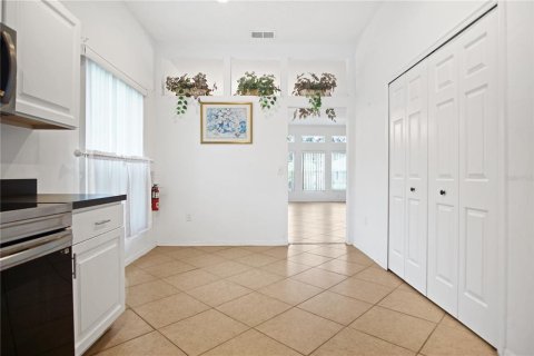 Casa en alquiler en Davenport, Florida, 4 dormitorios, 178.74 m2 № 1913431 - foto 10