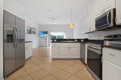 Casa en alquiler en Davenport, Florida, 4 dormitorios, 178.74 m2 № 1913431 - foto 8