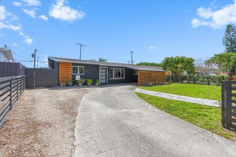 Villa ou maison à vendre à Fort Lauderdale, Floride: 3 chambres, 128.21 m2 № 2088331 - photo 2