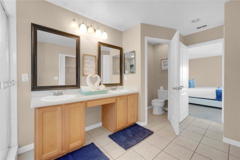 House in Davenport, Florida 5 bedrooms, 263.29 sq.m. № 2398325 - photo 21