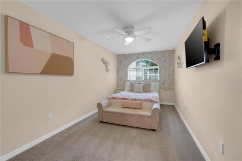 House in Davenport, Florida 5 bedrooms, 263.29 sq.m. № 2398325 - photo 26