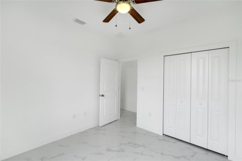 Villa ou maison à vendre à Lehigh Acres, Floride: 3 chambres, 159.7 m2 № 2433614 - photo 29