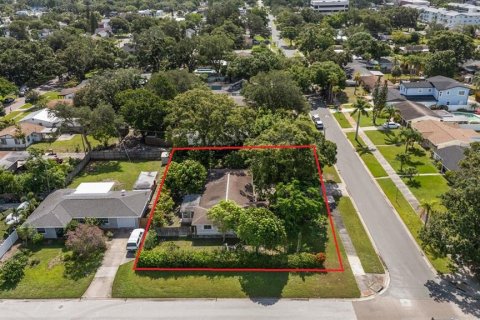 Land in Saint Petersburg, Florida № 1829160 - photo 5