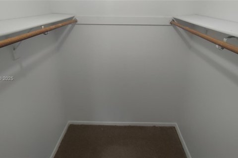 Condo in North Miami, Florida, 1 bedroom  № 2027092 - photo 14