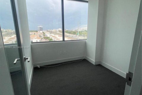Immobilier commercial à vendre à Aventura, Floride № 2078181 - photo 6