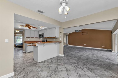 Casa en venta en Port Charlotte, Florida, 3 dormitorios, 182.83 m2 № 1531303 - foto 12