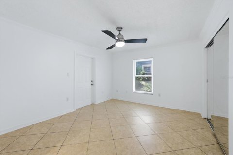 House in Sarasota, Florida 4 bedrooms, 169.08 sq.m. № 2221490 - photo 15