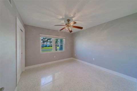 House in Belleair Beach, Florida 3 bedrooms, 126.16 sq.m. № 1905784 - photo 16