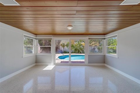 House in Belleair Beach, Florida 3 bedrooms, 126.16 sq.m. № 1905784 - photo 27