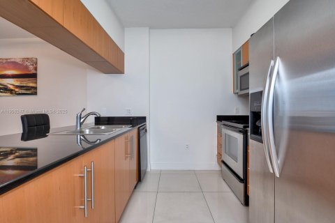 Condominio en venta en Miami, Florida, 1 dormitorio, 73.49 m2 № 1964947 - foto 24