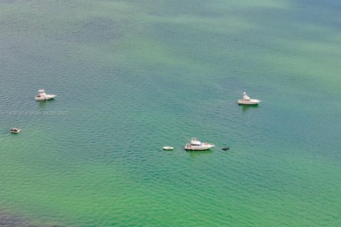 Condominio en venta en Miami, Florida, 1 dormitorio, 73.49 m2 № 1964947 - foto 13