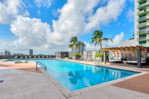 Condominio en venta en Miami, Florida, 1 dormitorio, 73.49 m2 № 1964947 - foto 9